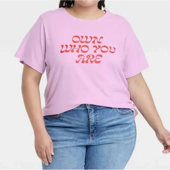 Women's Plus Size Short Sleeve Graphic T-Shirt NWT Ava & Viv Lavender 2X - Picture 1 of 3